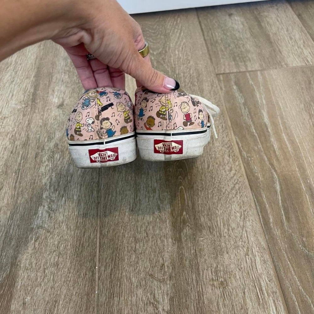 Vans x Peanuts Dance Party Pink Authentic Sneakers — Women's Size 8 - Picture 5 of 6